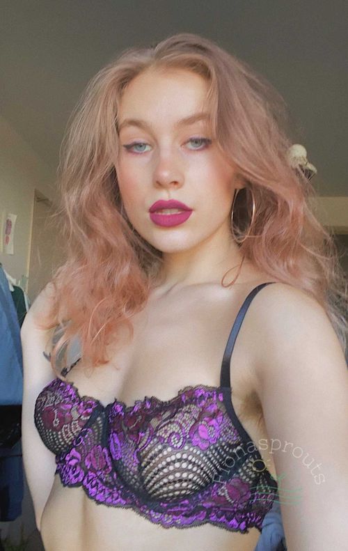 Fionasprouts (they/him) OnlyFans Account - fifisprouts