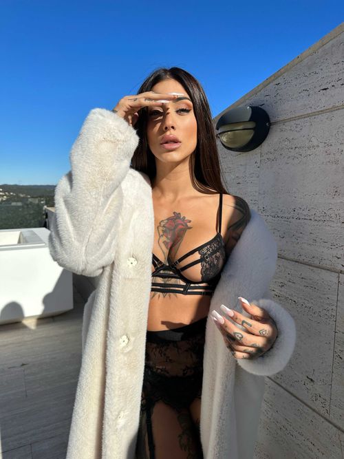 🔥Dangerous Brunette🔥 OnlyFans Account - itscrishr