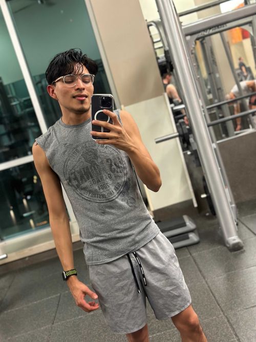 Latino uncutt OnlyFans Account - latinouncutt