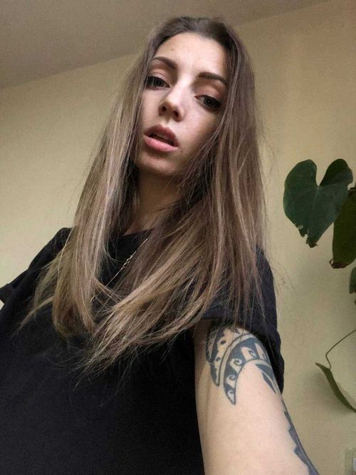 Kris OnlyFans Creator - Fans Rating, Model's Poll, Stats Data, OF Trials